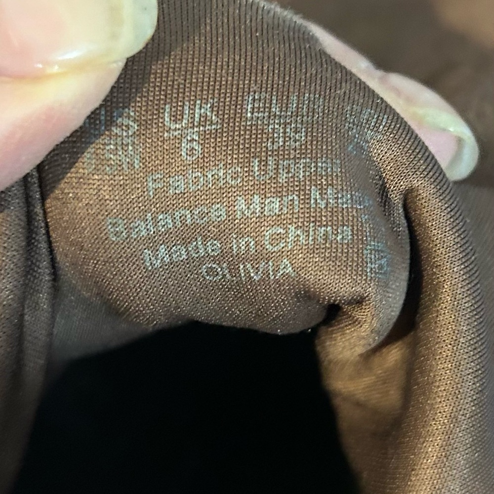 Bzees Women's "Olivia" Mustang Brown Washable Side Zip Booties Size 8.5 Pristine - Picture 6 of 8